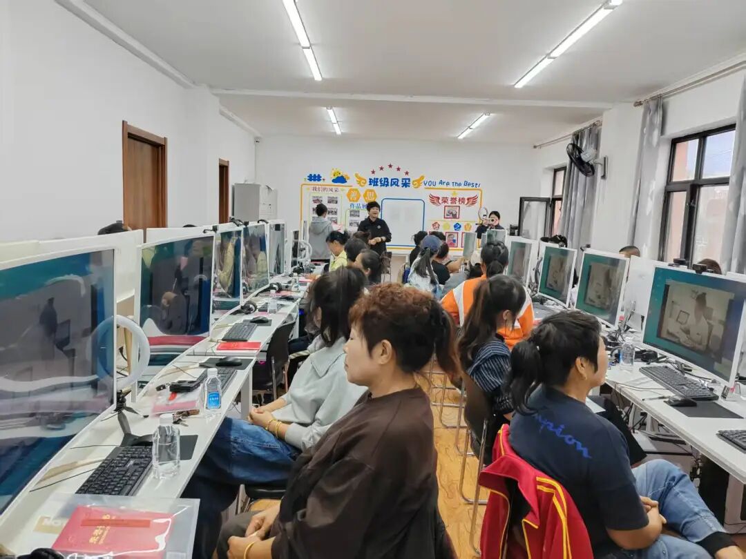 西安巾幗學技能電商促就業 數字時代下的女性職業發展新路徑